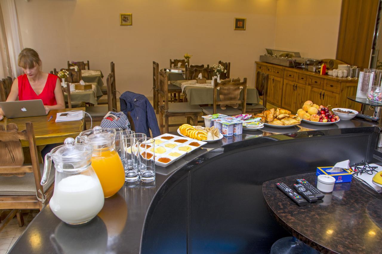 Cartez Boutique Hotel Ереван Экстерьер фото
