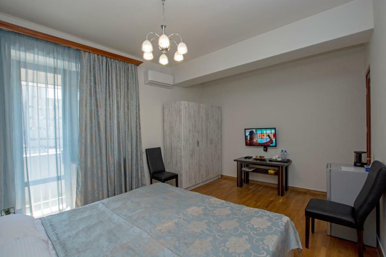 Cartez Boutique Hotel Ереван Экстерьер фото
