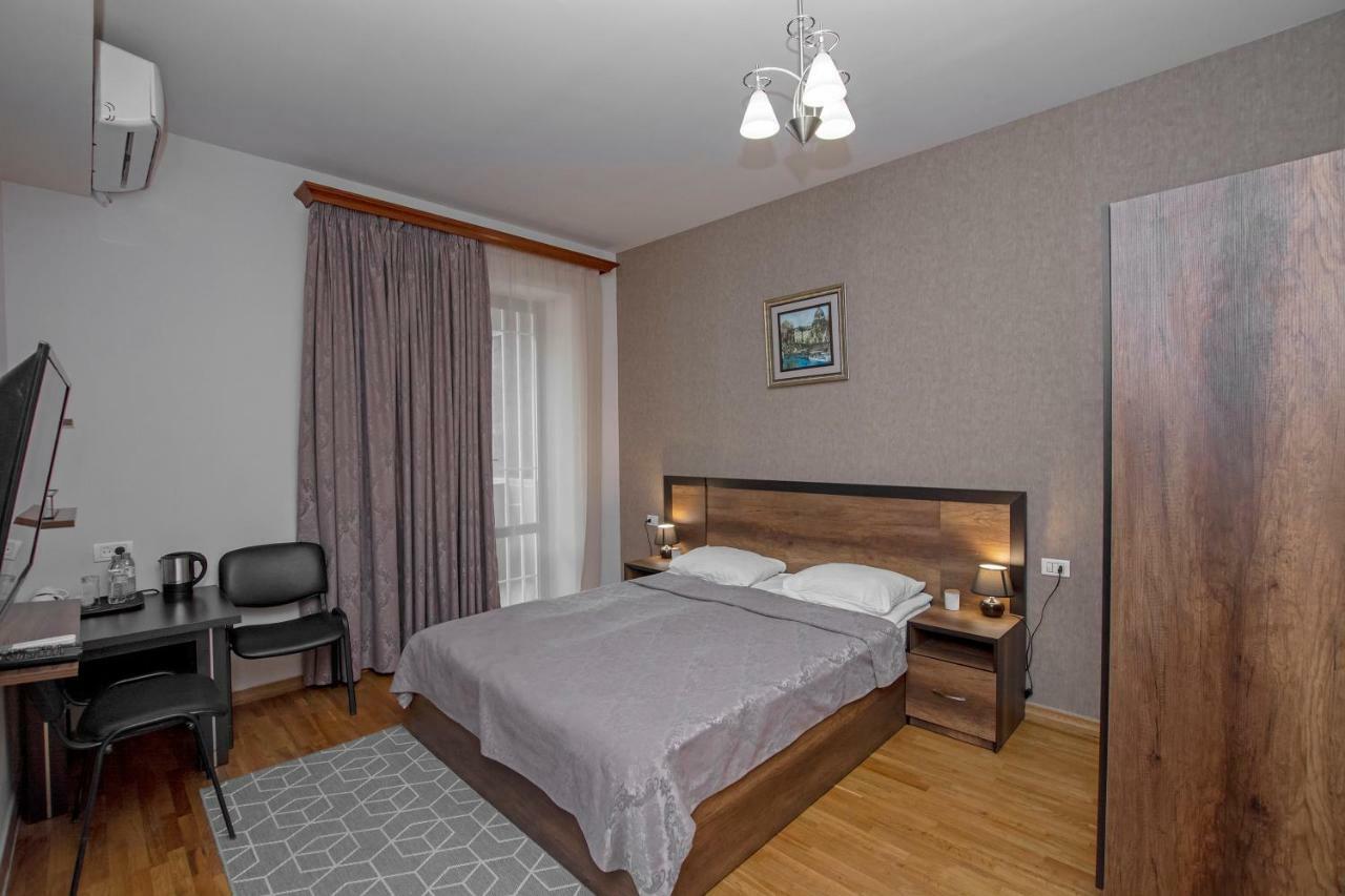 Cartez Boutique Hotel Ереван Экстерьер фото