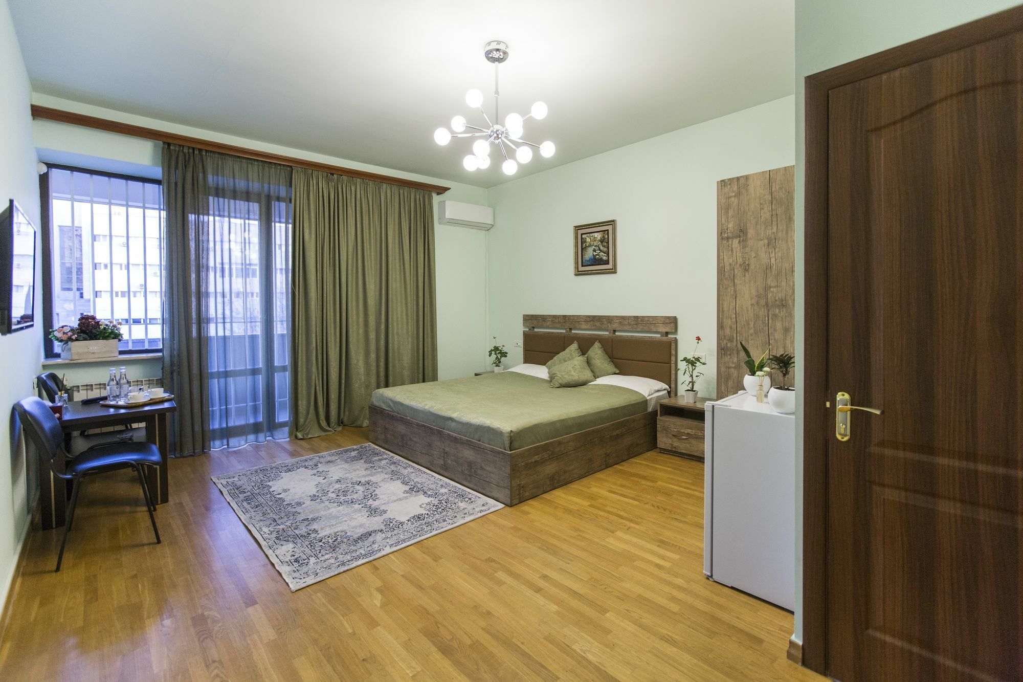 Cartez Boutique Hotel Ереван Экстерьер фото